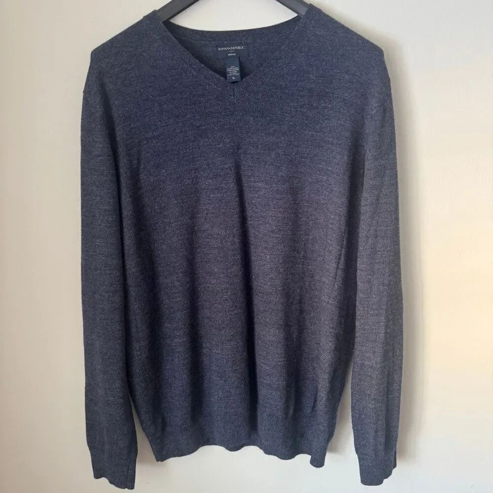 Banana Republic 100% Merino Wool Lightweight V-Neck Sweater Size XL Blue